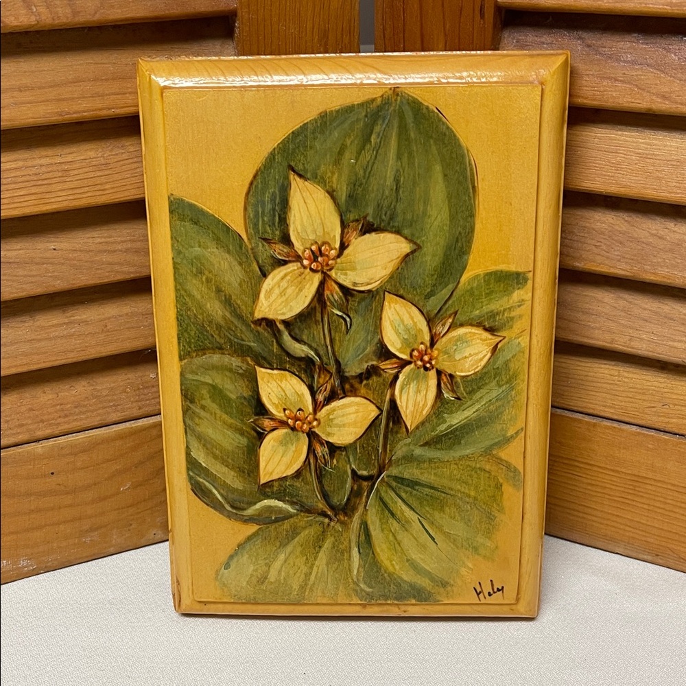 Vintage Trillium Wall Art